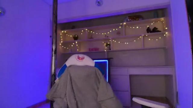 Image 12 of aura_janssen Stream on Chaturbate on 23 days ago