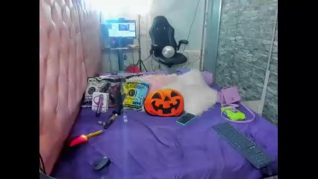 Image 3 of aura_love_ Stream on Chaturbate on 13 months ago