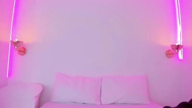 Image 4 of aurastardust Stream on Chaturbate on 15 months ago