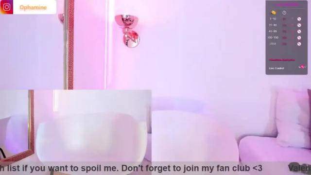 Image 8 of aurastardust Stream on Chaturbate on 15 months ago
