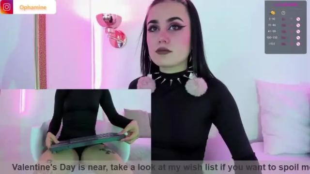 Image 10 of aurastardust Stream on Chaturbate on 15 months ago