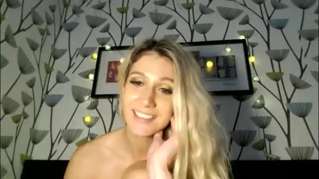 Image 8 of aurelyie Stream on Chaturbate on 2 months ago