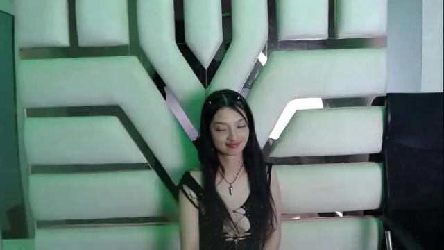 Image 2 of aurora18palmer Stream on Chaturbate on 4 months ago