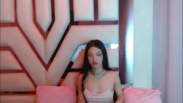 Image 2 of aurora18palmer Stream on Chaturbate on 2 months ago