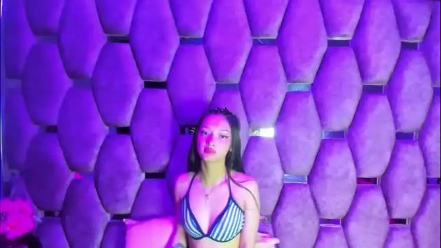 Image 2 of aurora18palmer Stream on Chaturbate on 27 days ago