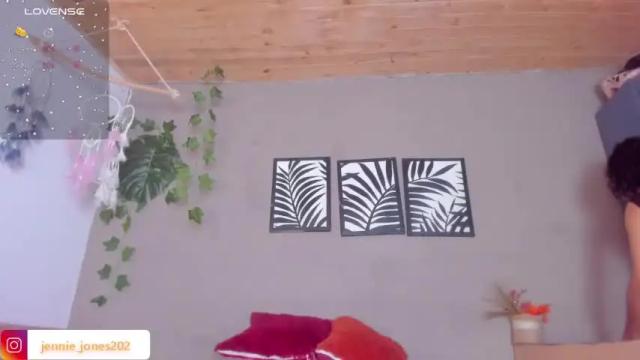 Image 11 of aurora_84 Stream on Chaturbate on 15 months ago