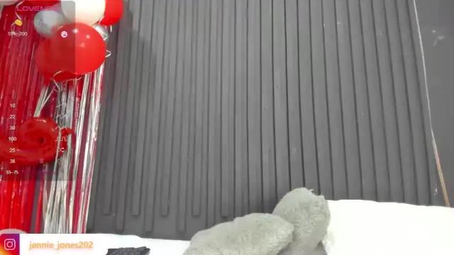 Image 2 of aurora_84 Stream on Chaturbate on 14 months ago