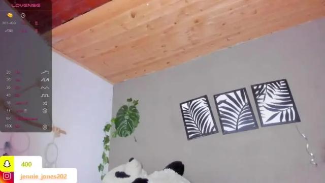 Image 2 of aurora_84 Stream on Chaturbate on 14 months ago