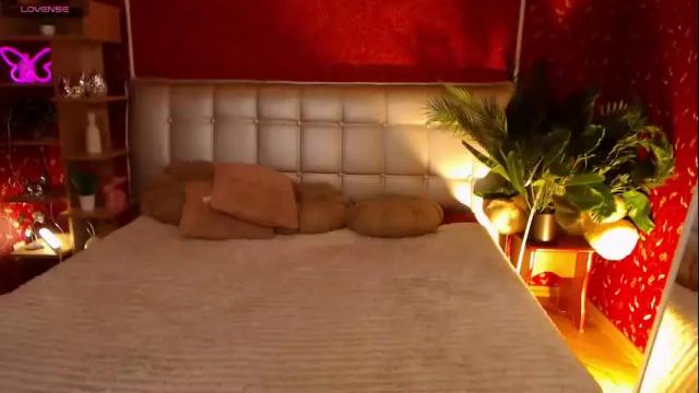 Image 2 of aurora_aksness Stream on Chaturbate on 2 months ago