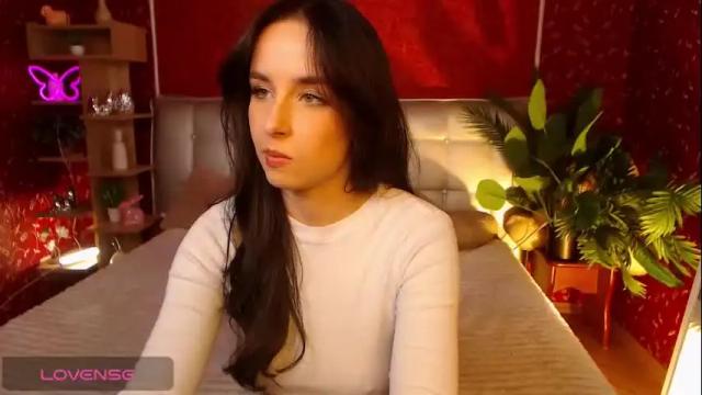 Image 4 of aurora_aksness Stream on Chaturbate on 2 months ago