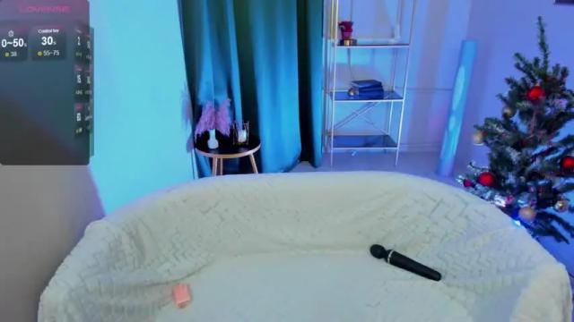 Image 7 of aurora_bray Stream on Chaturbate on 16 months ago