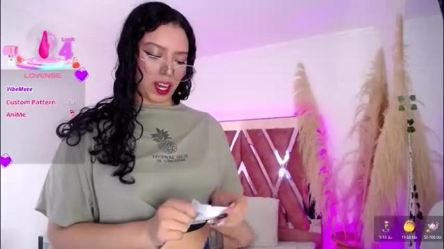 Image 3 of aurora_brown Stream on Chaturbate on 1 month ago