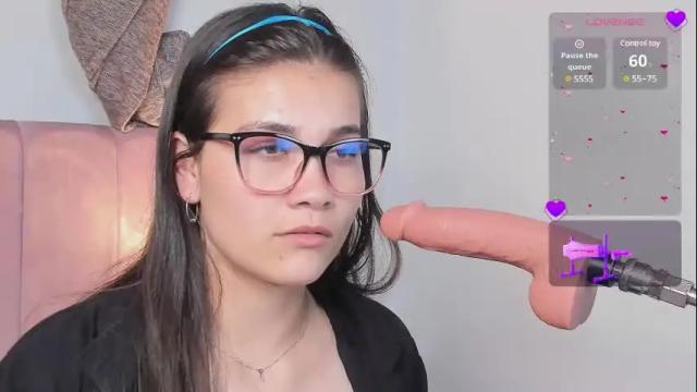 Image 10 of aurora_divine Stream on Chaturbate on 1 month ago