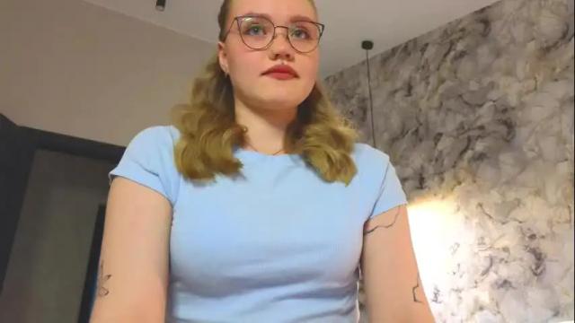 Image 8 of aurora_golden Stream on Chaturbate on 1 month ago