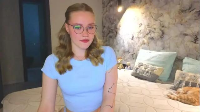 Thumbnail 3, aurora_golden's Stream at Chaturbate, 1 month ago