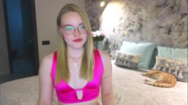 Thumbnail 1, aurora_golden's Stream at Chaturbate, 25 days ago