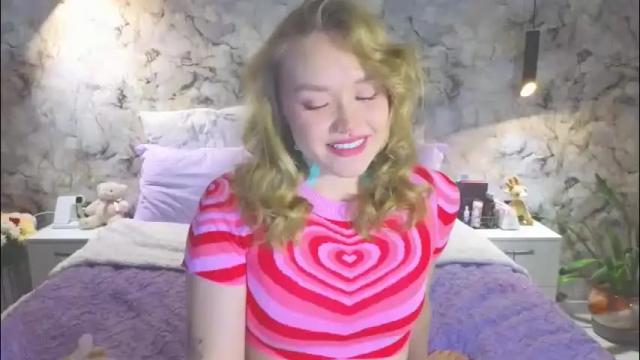 Thumbnail 3, aurora_golden's Stream at Chaturbate, 1 month ago