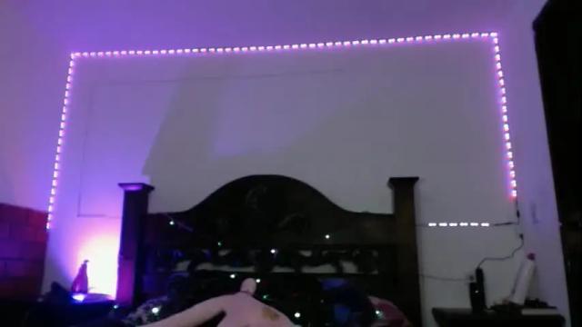 Image 12 of aurora_groowing1 Stream on Chaturbate on 17 months ago