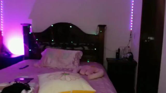 Image 6 of aurora_groowing1 Stream on Chaturbate on 16 months ago
