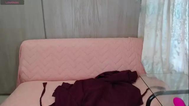 Image 12 of aurora_groowing1 Stream on Chaturbate on 1 month ago