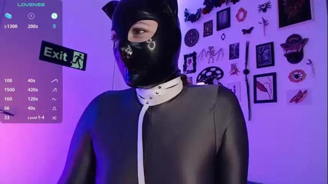 Image 12 of aurora_hotter Stream on Chaturbate on 2 months ago