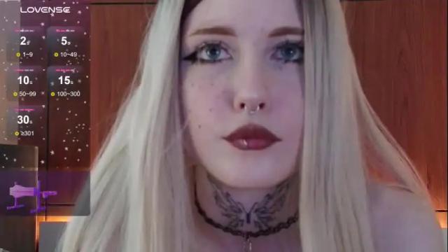 Image 11 of aurora_radiance Stream on Chaturbate on 11 days ago