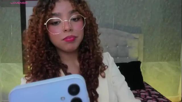 Image 3 of aurora_rodriguez Stream on Chaturbate on 25 days ago