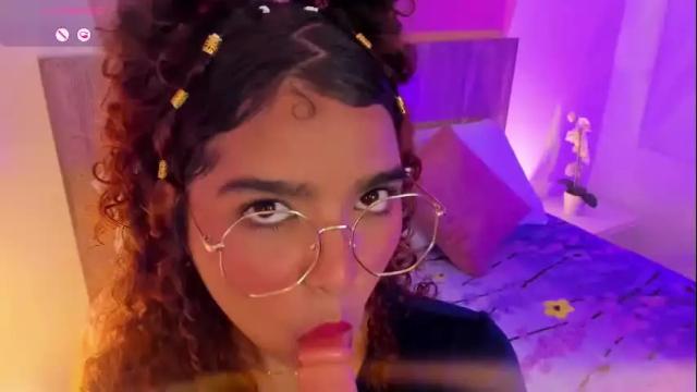 Image 7 of aurora_rodriguez Stream on Chaturbate on 2 months ago