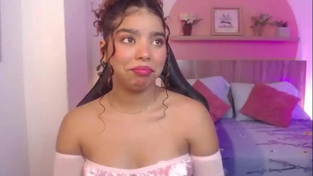 Image 4 of aurora_rodriguez Stream on Chaturbate on 1 month ago