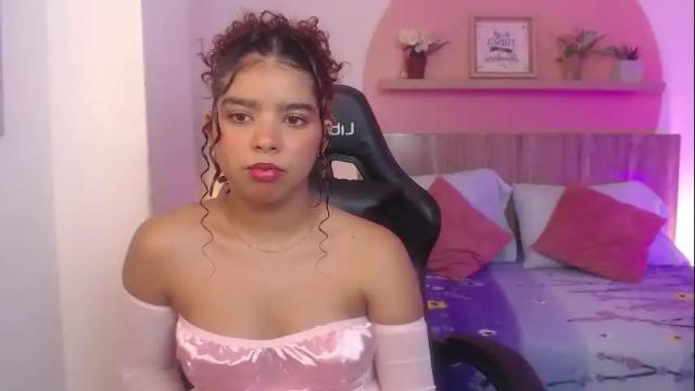 Image 6 of aurora_rodriguez Stream on Chaturbate on 1 month ago