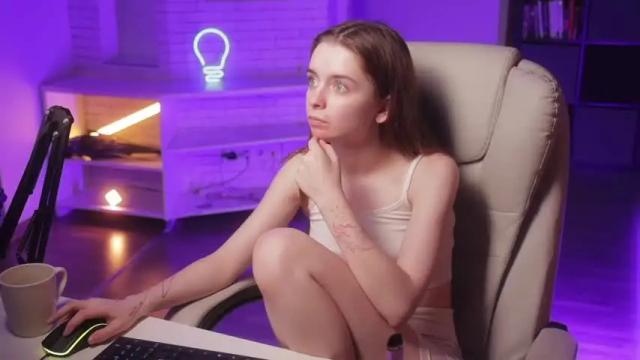 Image 8 of aurora_rossee Stream on Chaturbate on 13 months ago