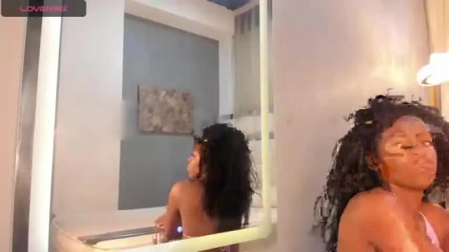Image 8 of aurora_savage Stream on Chaturbate on 17 months ago
