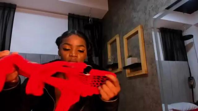 Image 2 of aurora_savage Stream on Chaturbate on 17 months ago