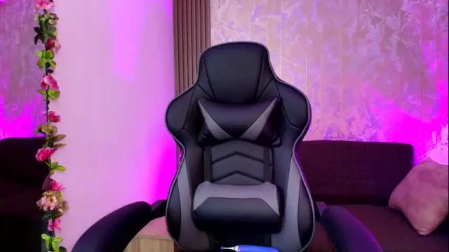 Image 10 of aurora_thomas Stream on Chaturbate on 10 days ago