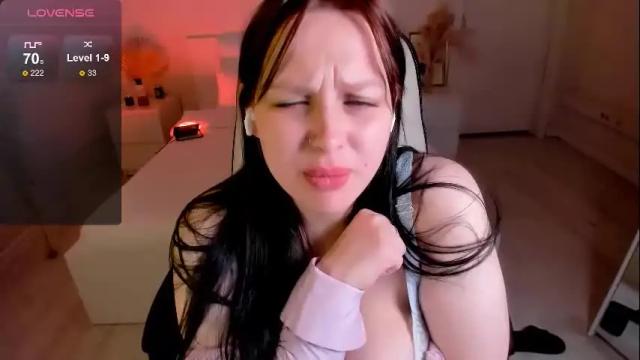Image 8 of aurorablusssh Stream on Chaturbate on 26 days ago
