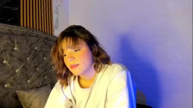 Image 3 of auroradakota Stream on Chaturbate on 2 months ago