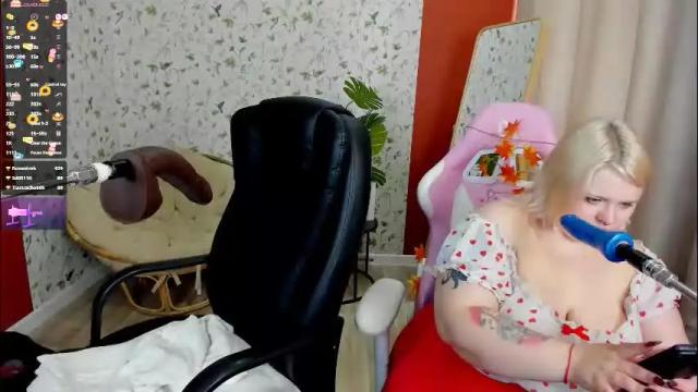 Image 2 of aurorademoni Stream on Chaturbate on 2 months ago