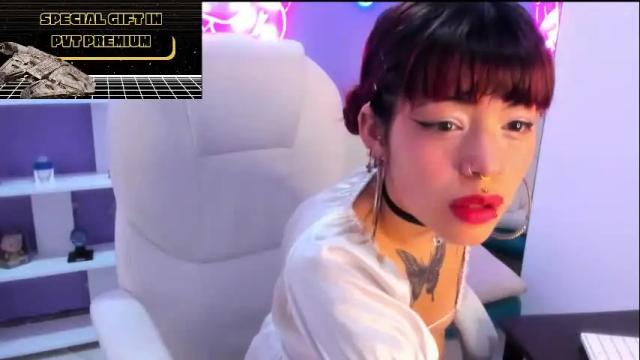 Image 2 of auroradiaz_ Stream on Chaturbate on 4 days ago