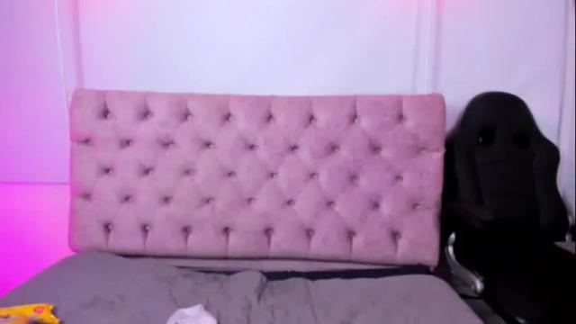 Image 3 of auroradiaz_ Stream on Chaturbate on 1 month ago