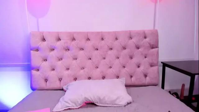 Image 8 of auroradiaz_ Stream on Chaturbate on 16 days ago