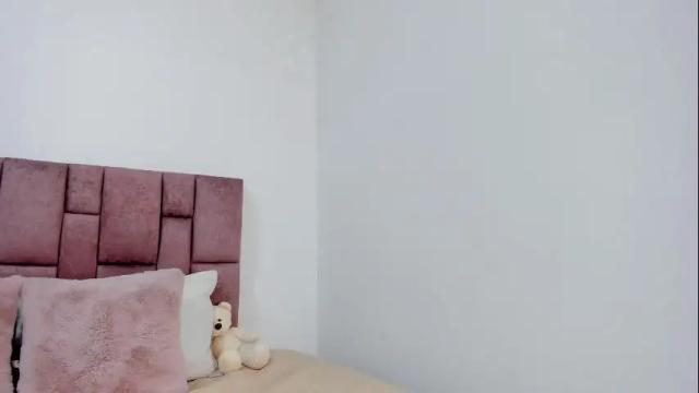 Image 8 of auroradurand Stream on Chaturbate on 1 month ago