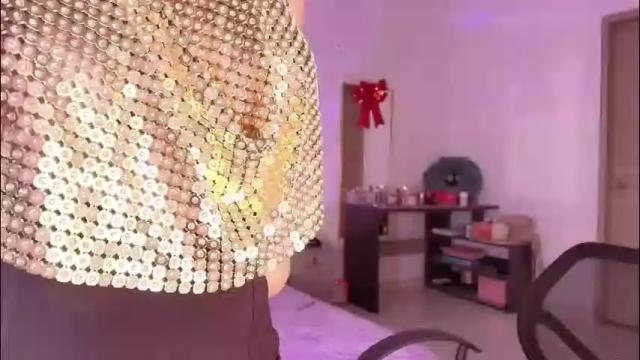 Image 10 of aurorafiore Stream on Chaturbate on 16 days ago