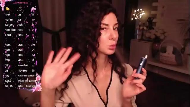 Image 8 of auroragreys Stream on Chaturbate on 8 months ago