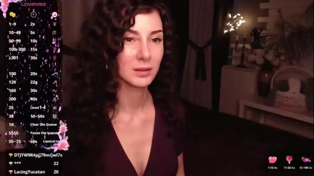 Image 4 of auroragreys Stream on Chaturbate on 6 months ago