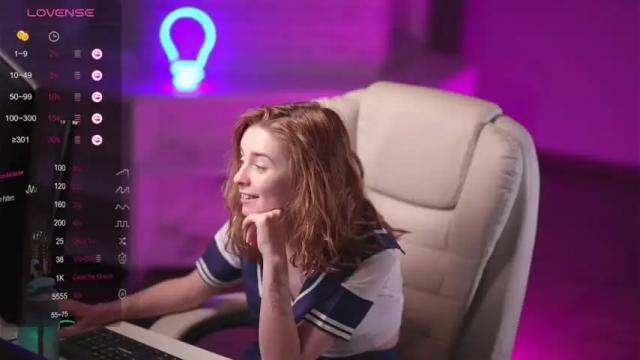 Image 12 of aurorarosse Stream on Chaturbate on 17 months ago