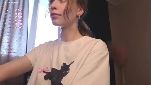 Image 3 of aurorashiine Stream on Chaturbate on 7 months ago