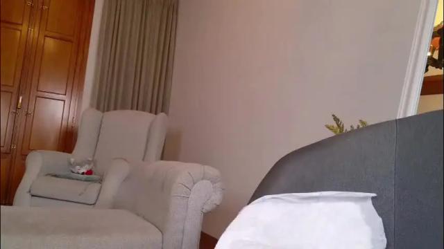 Image 3 of aurorasiera Stream on Chaturbate on 28 days ago