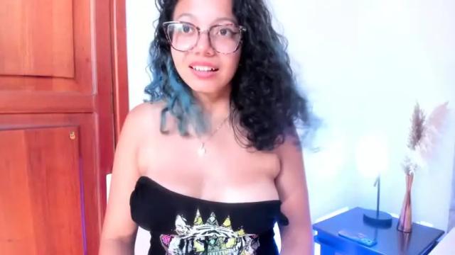 Image 3 of aurorasierra Stream on Chaturbate on 14 months ago
