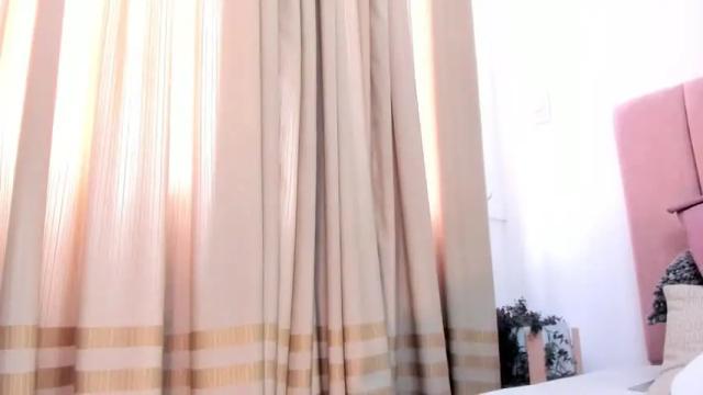 Image 8 of aurorasierra Stream on Chaturbate on 14 months ago