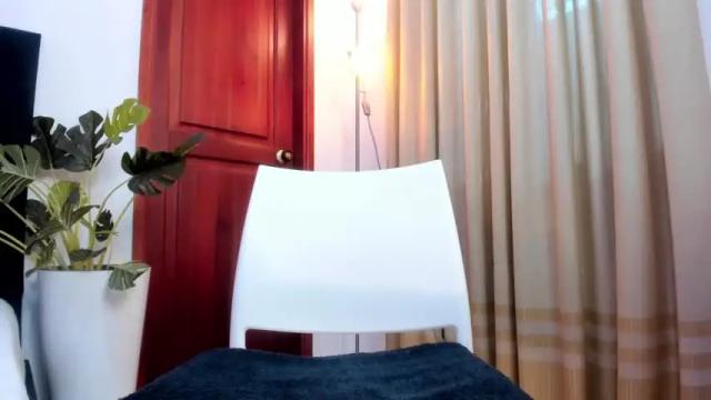 Image 7 of aurorasierra Stream on Chaturbate on 13 months ago